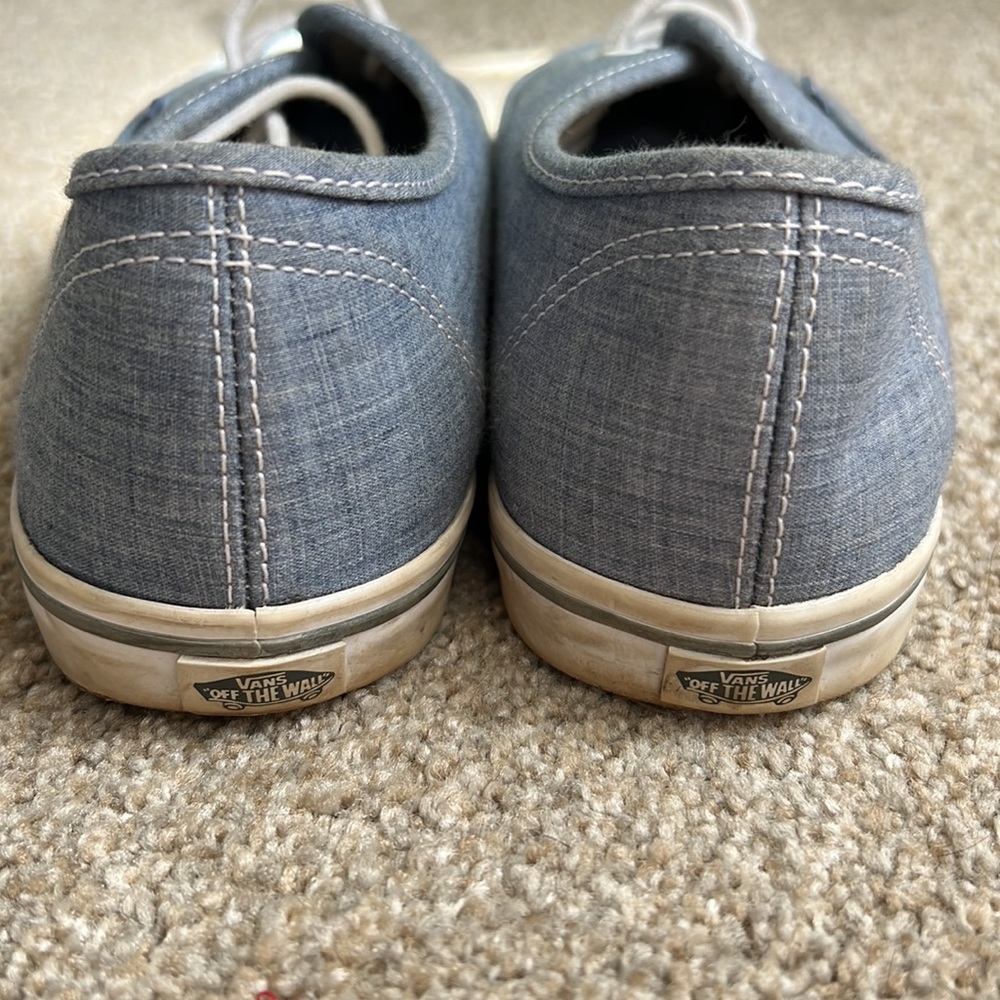 Vans - Picture 2 of 2